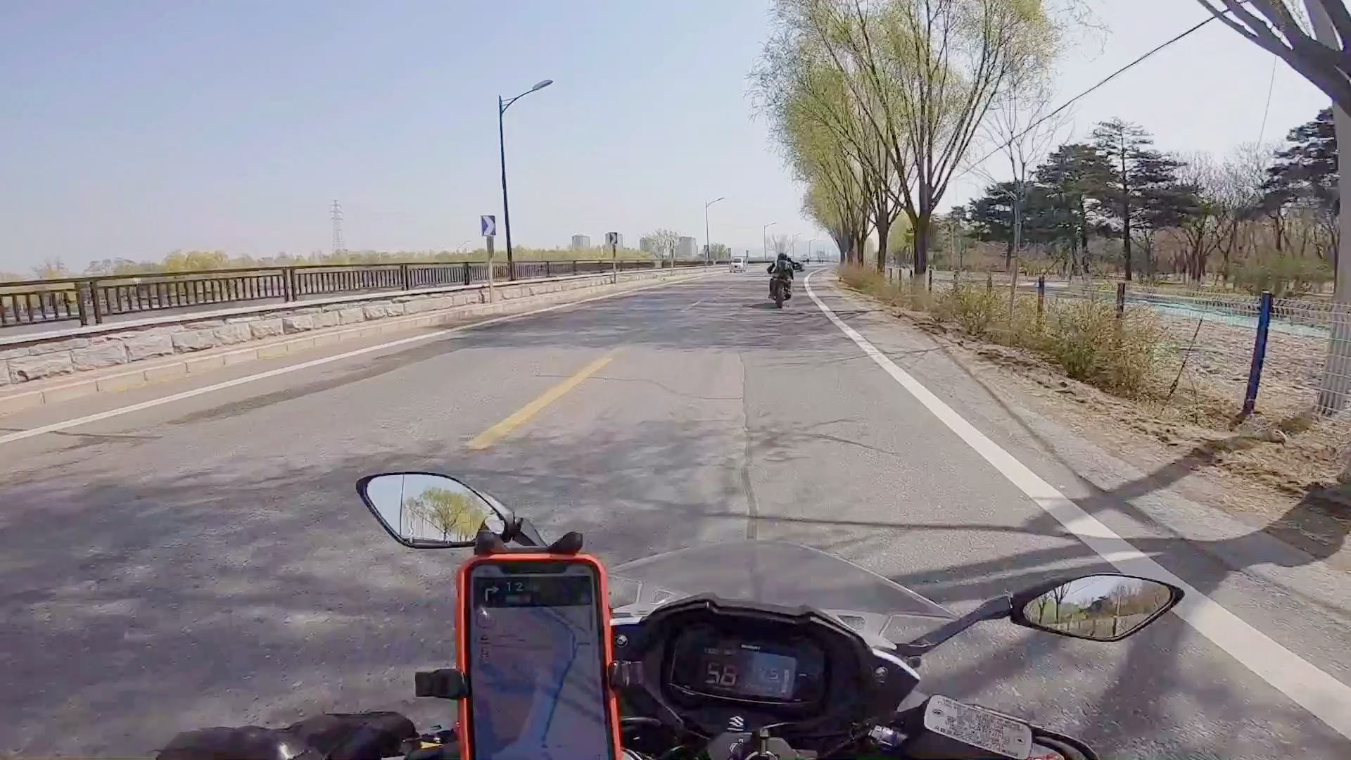 视频封面：环密云水库骑行 GSX250 GPR150-骑行,摩托车,机车,GSX250R,GPR150,跑山